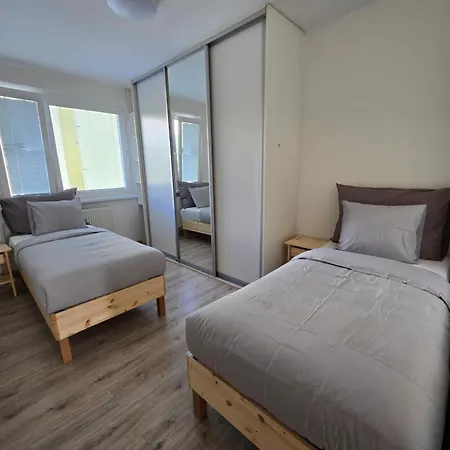 Apartmán Cozy Urban - 2br - Sleeps 6 - Near Old Town